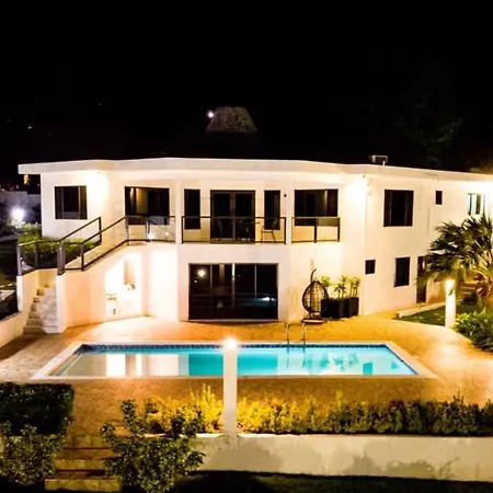 Vibes Cove Villa